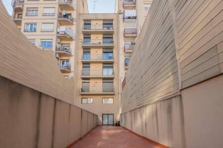 Bright And Modern Duplex With Terrace In Eixample District P2 Leilighet Barcelona Eksteriør bilde