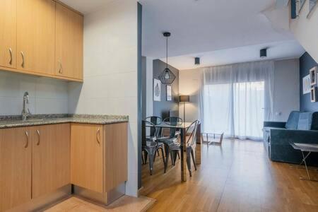 Bright And Modern Duplex With Terrace In Eixample District P2 Leilighet Barcelona Eksteriør bilde